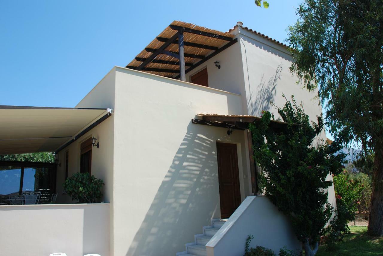 Villa With A Pool In Lefkogia Lefkogeia Ngoại thất bức ảnh
